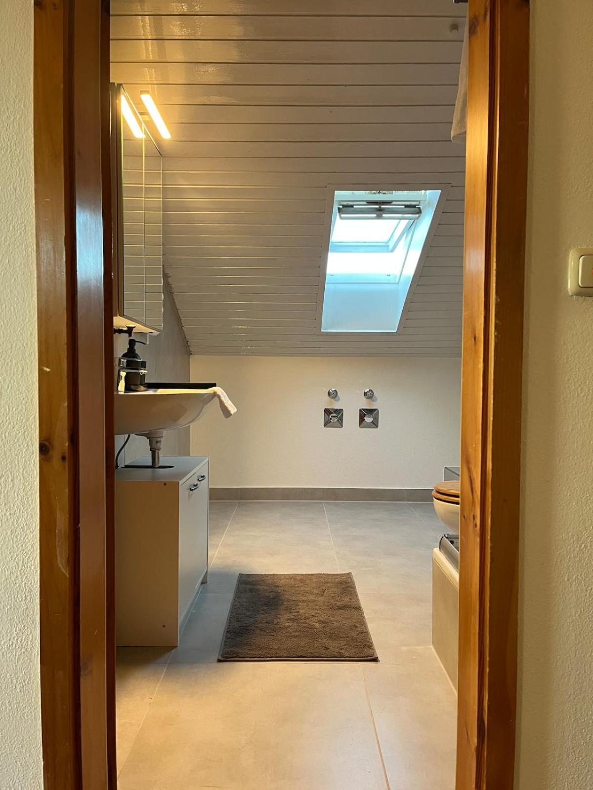 Moderne & Stilvolle - Messe & Flughafen Muenchen Apartment *